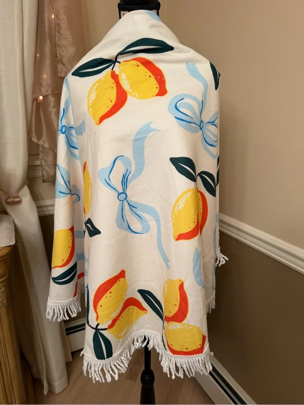 56” Round lemon/ Bow Print Fringe Beach Towel/ Blanket - NWOT